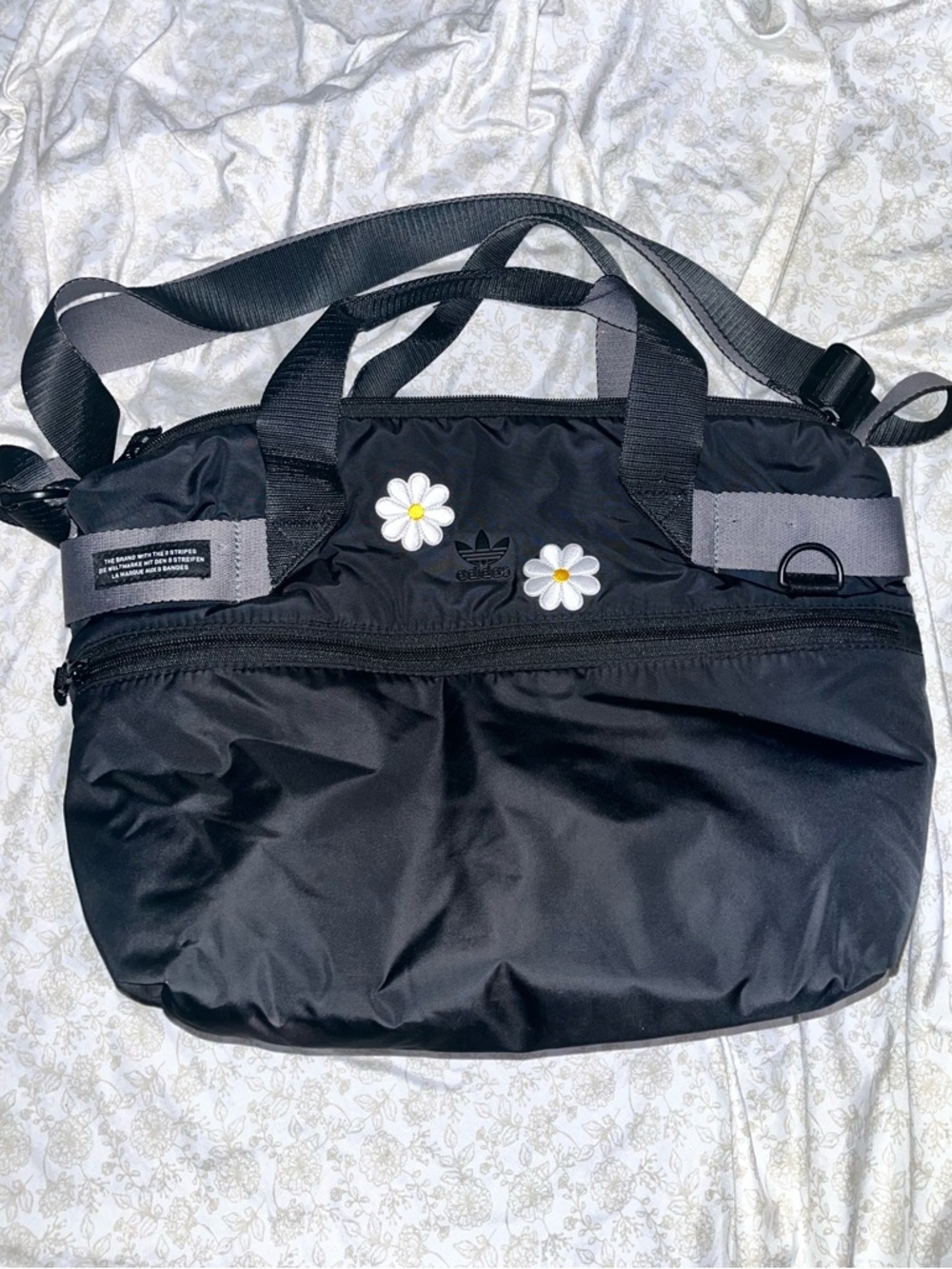 *EUC* ADIDAS ORIGINALS PUFFER
SHOPPER TOTE BAG